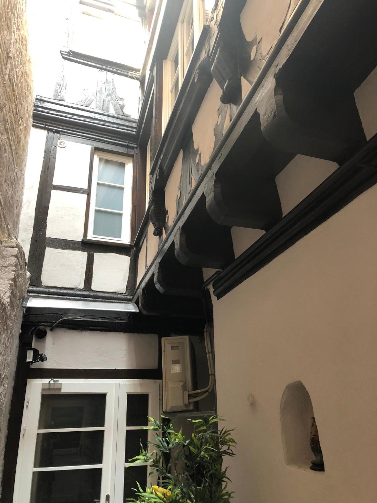 Carpe Diem Home - Au Pied De La Cathedrale Strasbourg Exterior foto